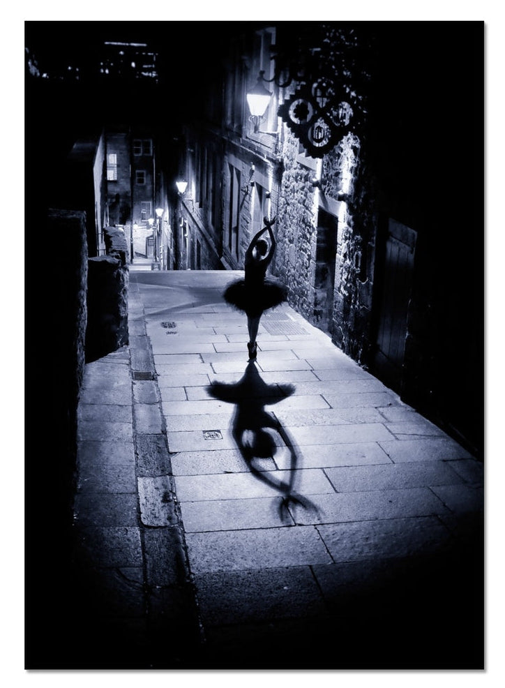 Atmospheric night photograph of Edinburgh city streets from the Dark Edinburgh project